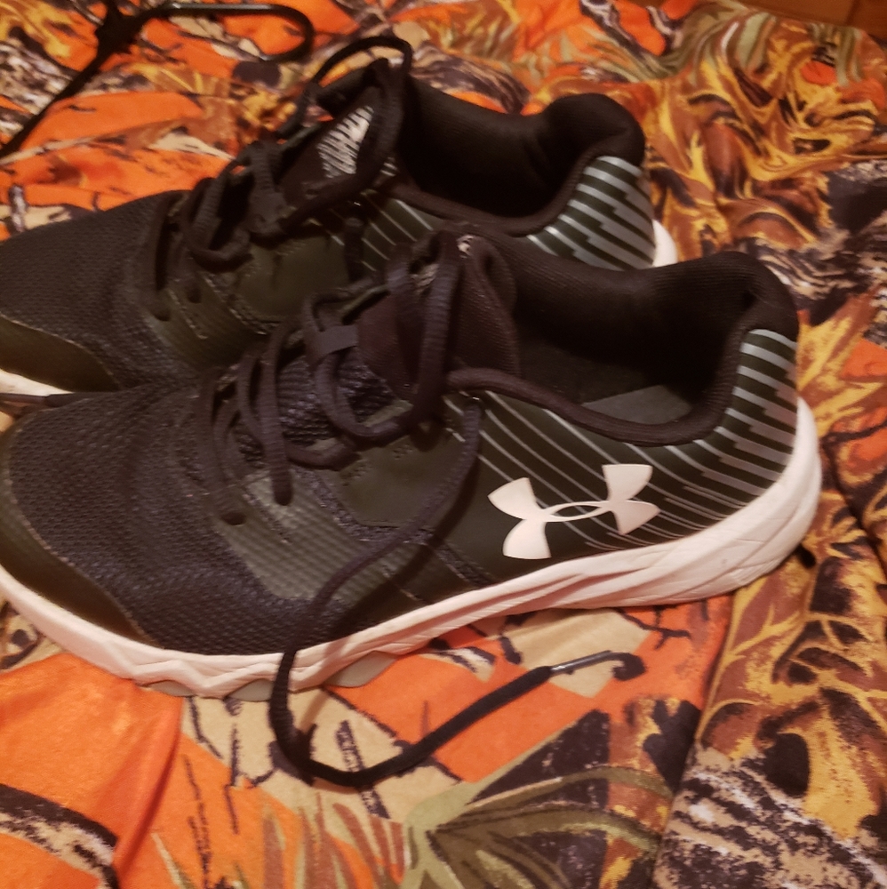 Mens shoes